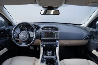 Jaguar XE – thumbnail 7