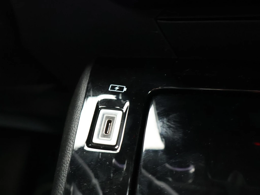 Peugeot e-2008 – foto 58