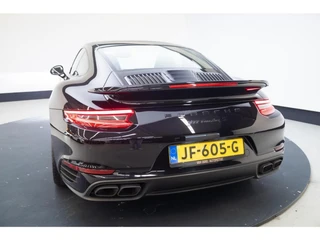 Porsche 911 – thumbnail 3