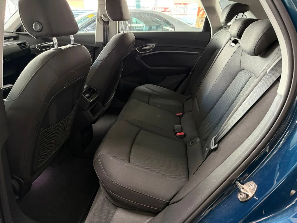 Audi e-tron – foto 12