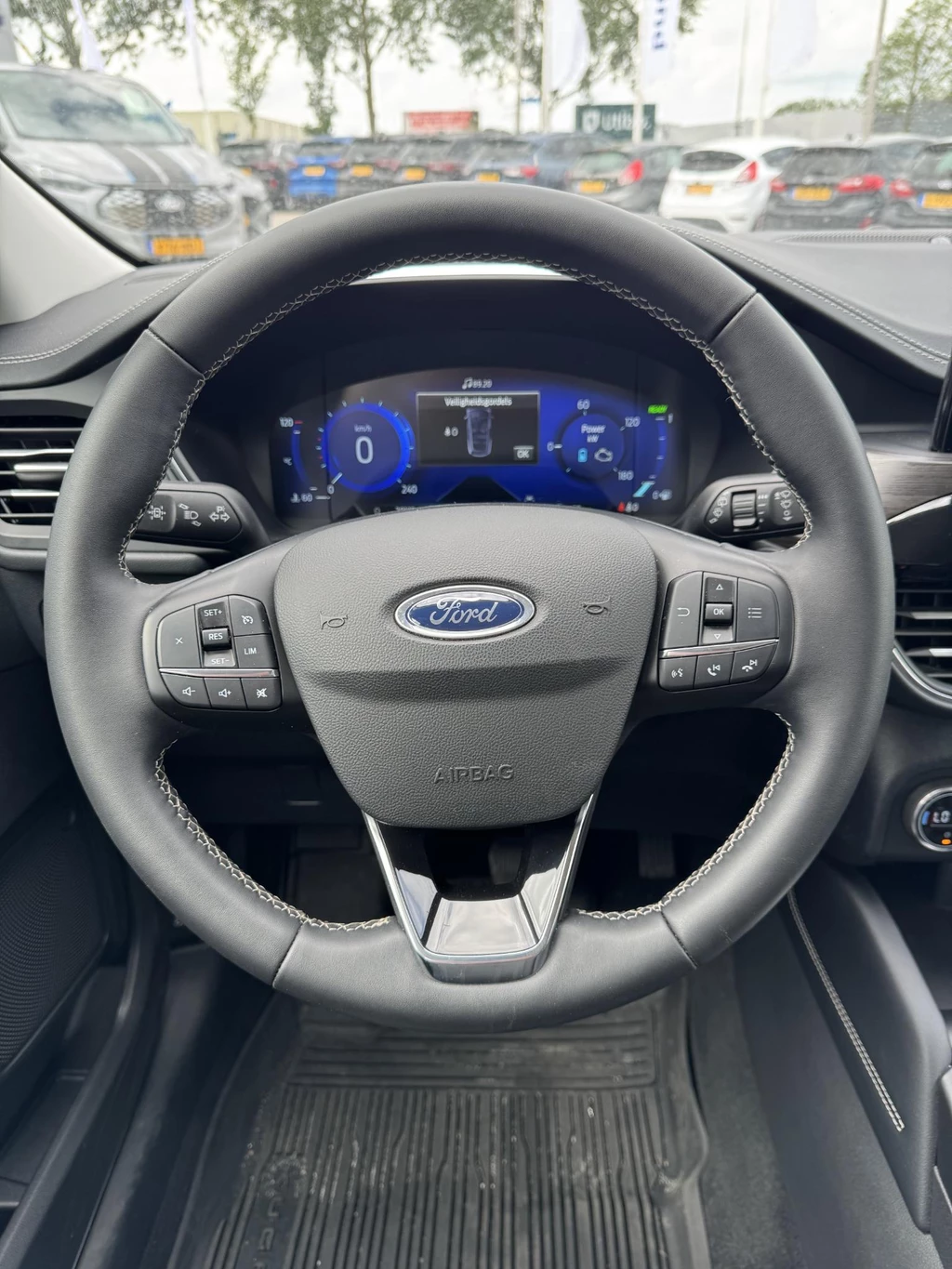Ford Kuga – foto 11