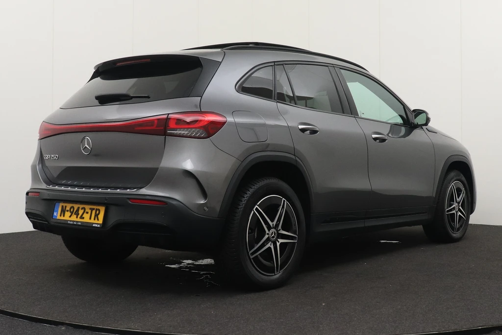 Mercedes-Benz EQA – foto 4