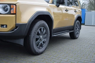 Toyota Land Cruiser – thumbnail 1