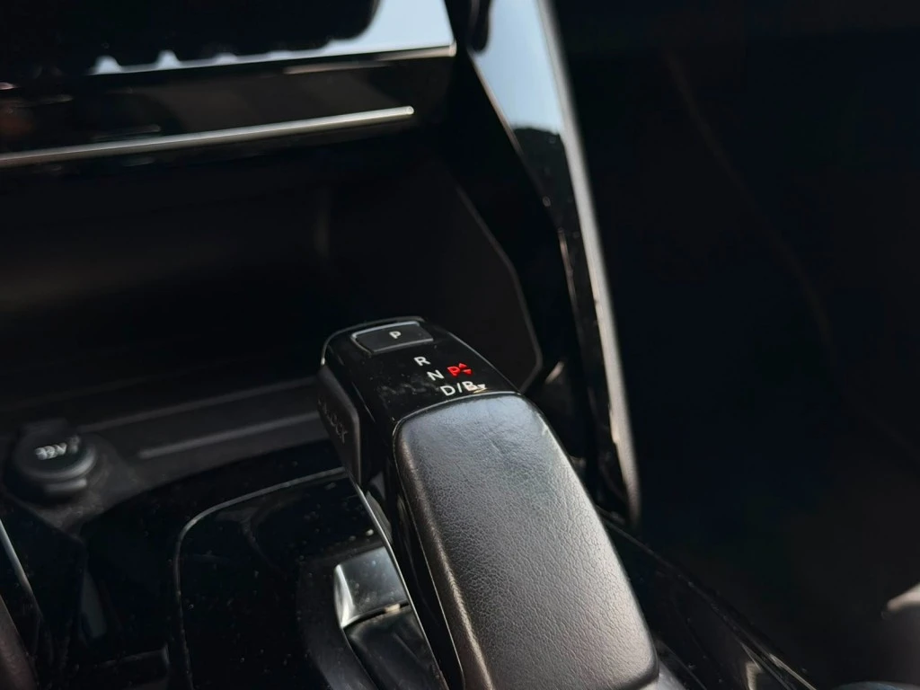 Peugeot 208 – foto 24