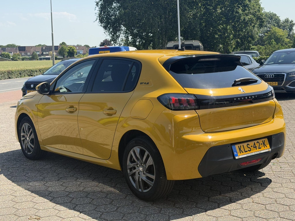Peugeot 208 – foto 6