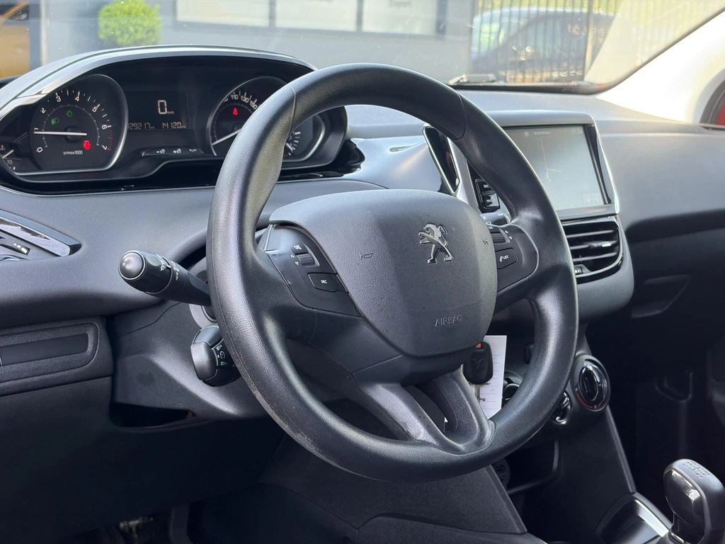 Peugeot 208 – foto 6