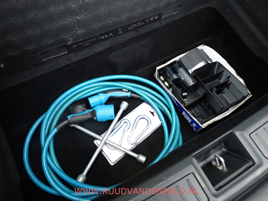 Tesla Model S – foto 29
