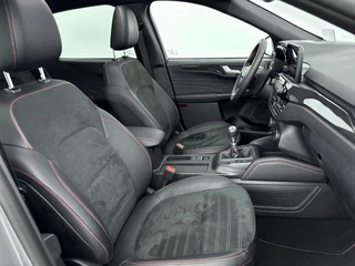 Ford Kuga – thumbnail 33