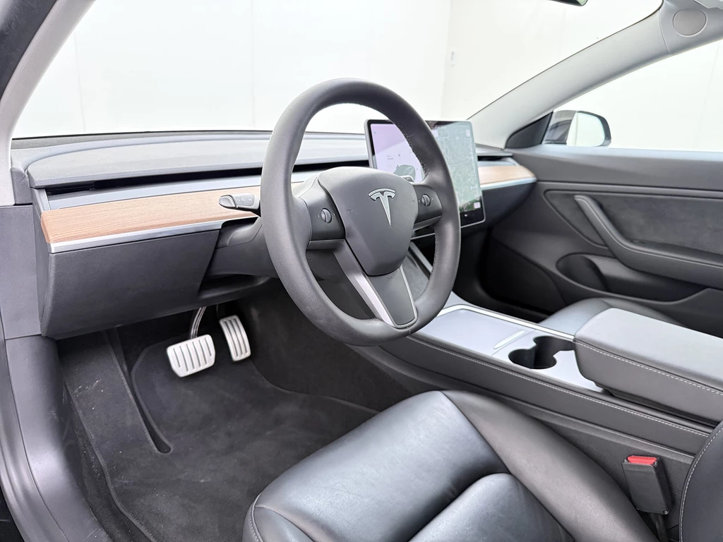 Tesla Model 3 – foto 12