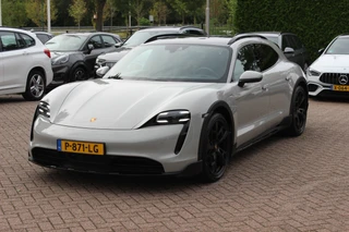 Porsche Taycan – thumbnail 1