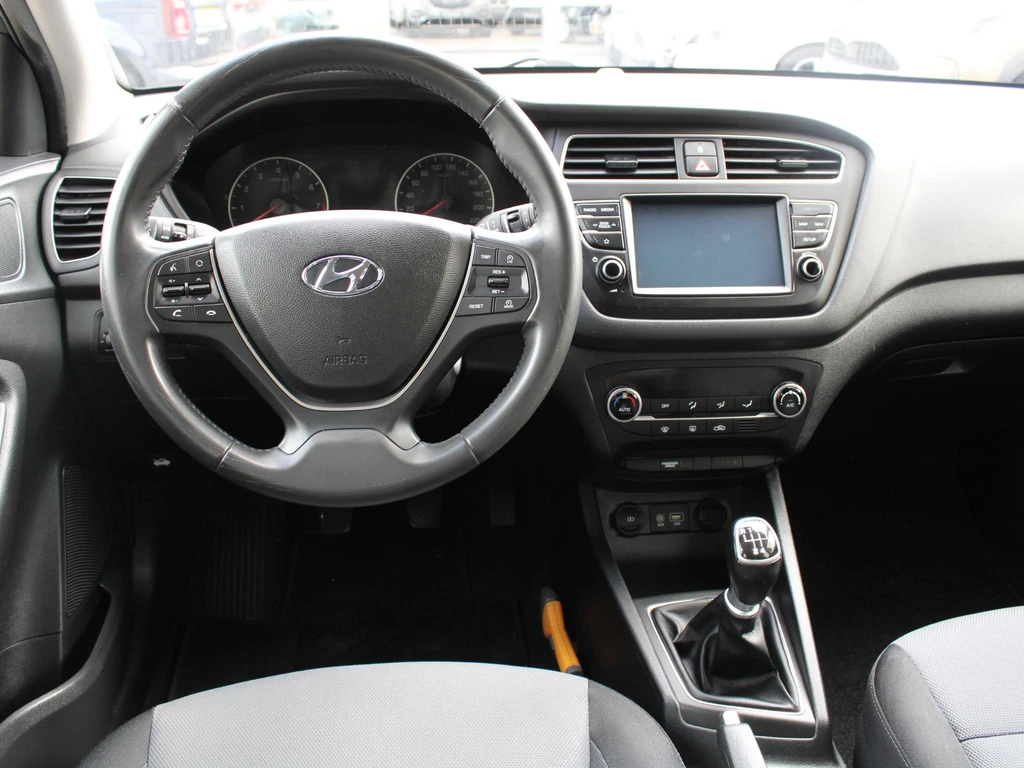 Hyundai i20 – foto 8