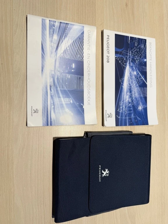 Peugeot 208 – foto 11