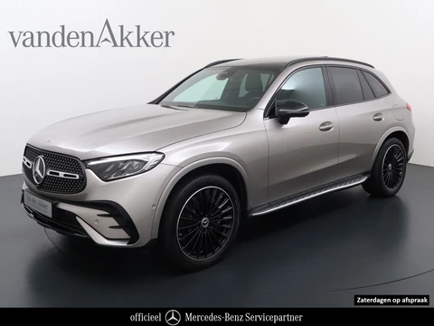Mercedes-Benz GLC 400e 4Matic AMG 381PK // Airmatic // Trekhaak // Achteras besturing // Panoramadak // Memory // Treeplanken // 20 inch // Camera