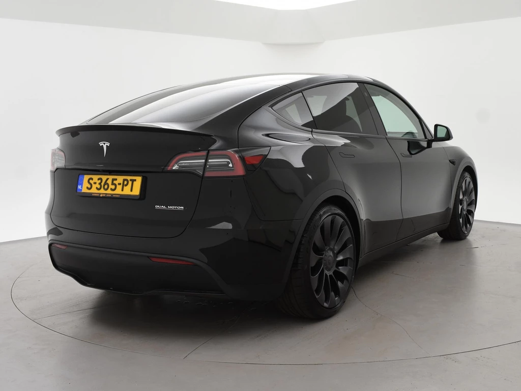 Tesla Model Y – foto 4