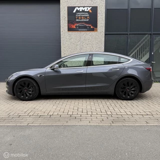 Tesla Model 3 – thumbnail 2