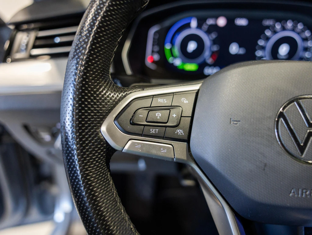 Volkswagen Passat – foto 22