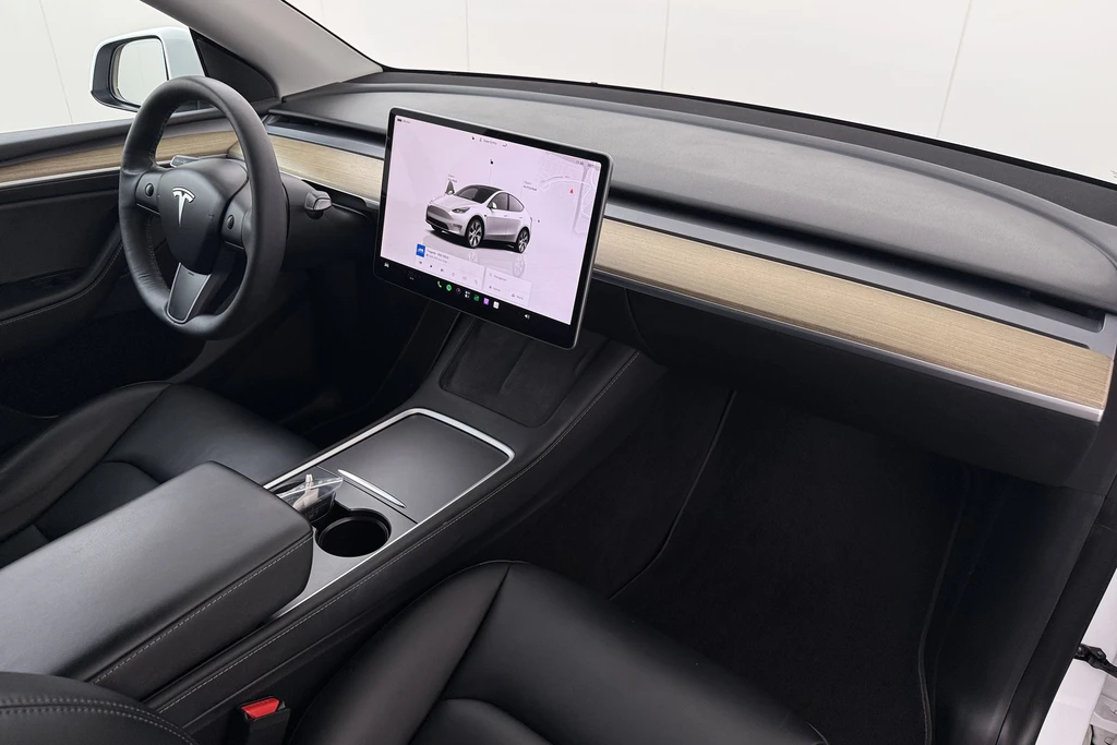 Tesla Model Y – foto 17