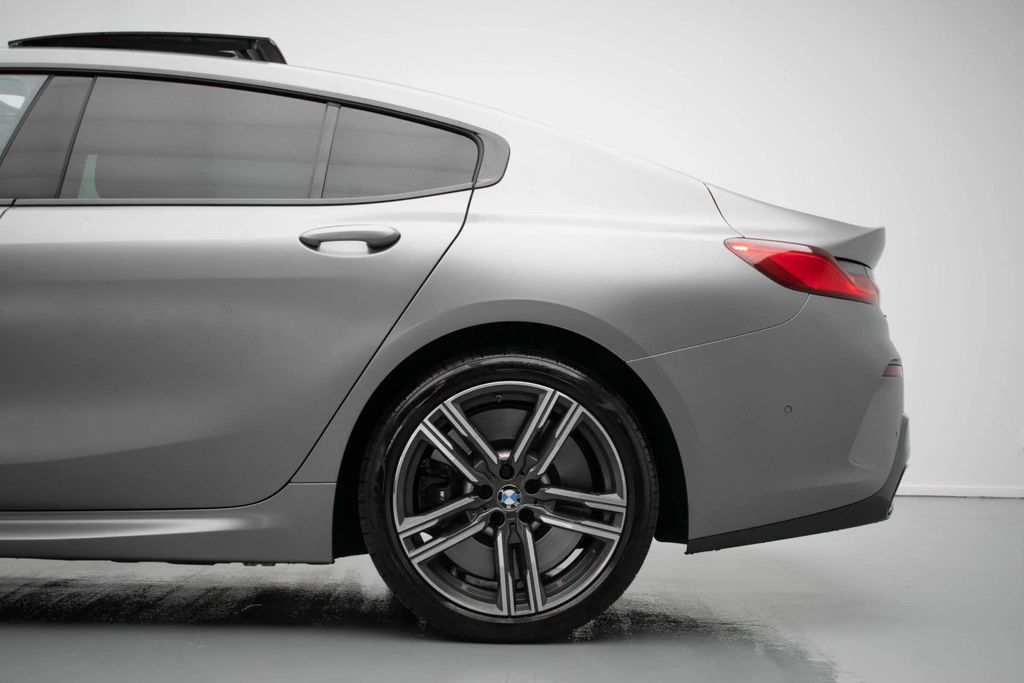BMW 8 Serie – foto 47