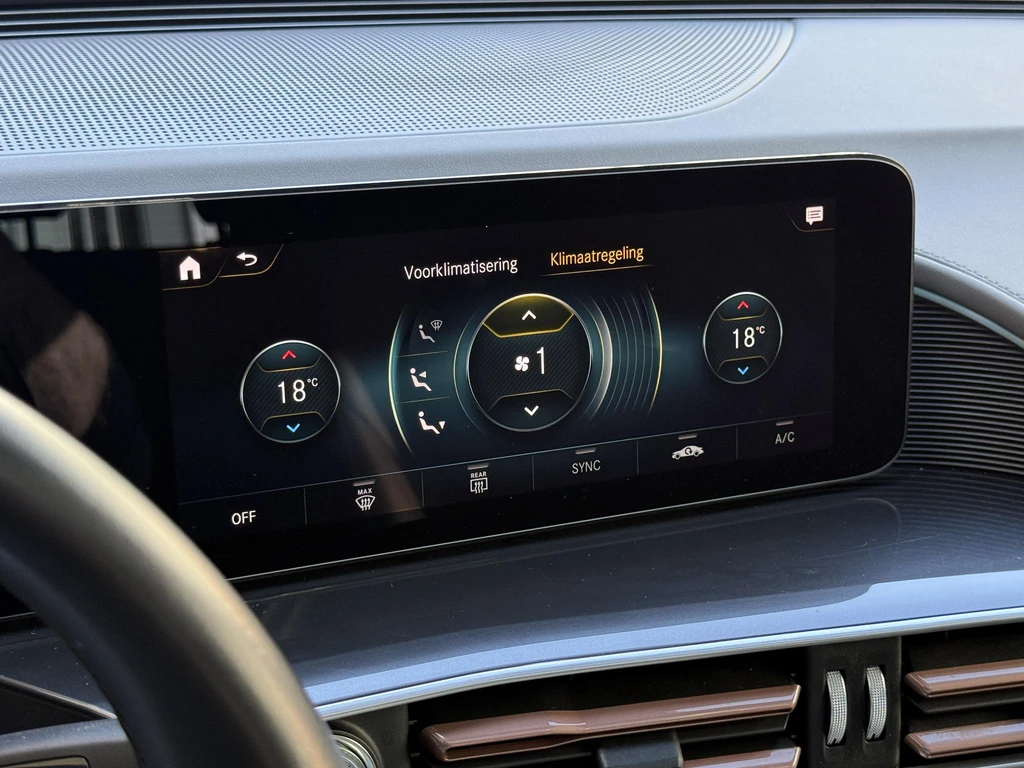 Mercedes-Benz EQC – foto 25