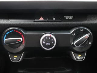 Kia Rio – thumbnail 18