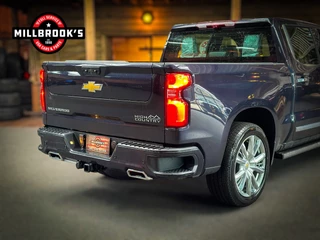 Chevrolet Silverado – thumbnail 6