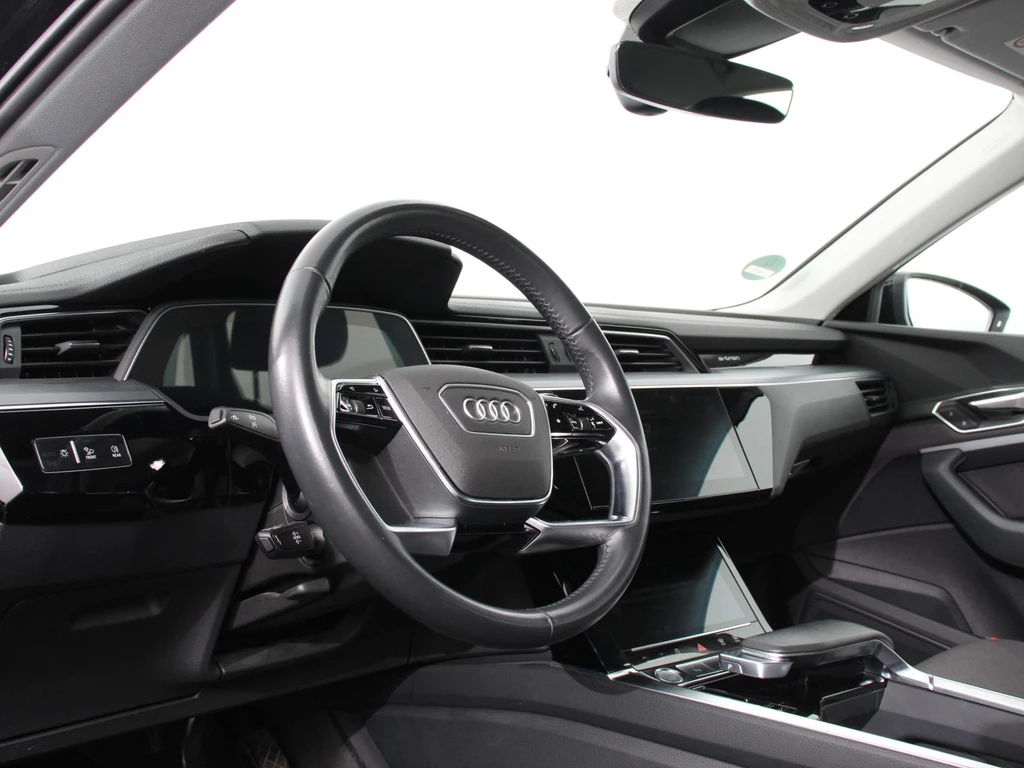 Audi e-tron – foto 14