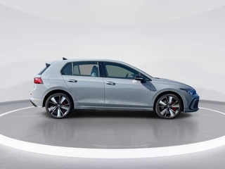 Volkswagen Golf – thumbnail 8