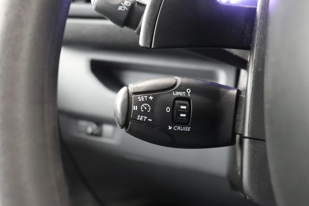 Opel Vivaro – foto 21