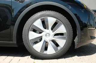 Tesla Model Y – thumbnail 7