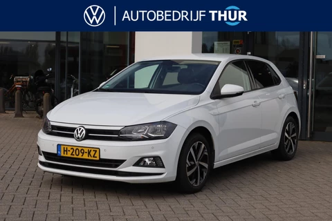 Volkswagen Polo 1.0 TSI Highline NL auto dealeronderhouden 1e eigenaar privacy glas parkeersensoren voor en achter executive navigatie 16" LMV