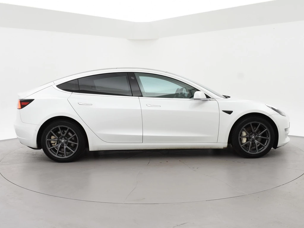 Tesla Model 3 – foto 5