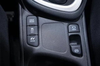 Toyota Yaris – thumbnail 24