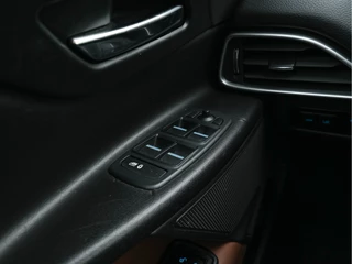 Jaguar XE – thumbnail 19