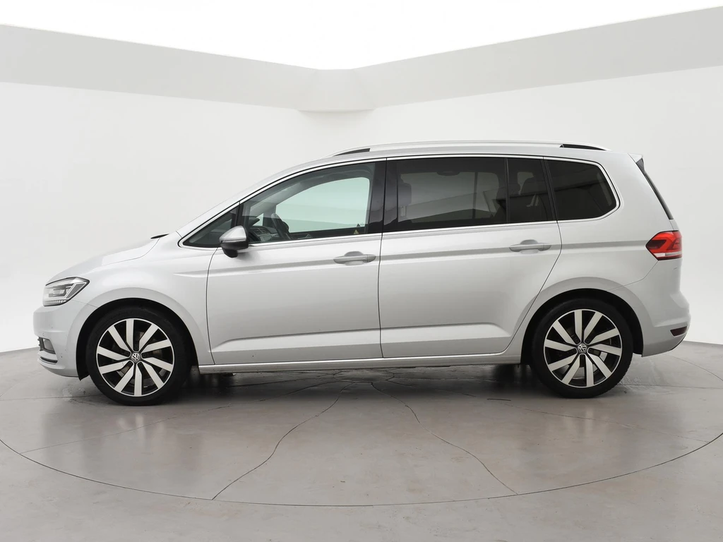 Volkswagen Touran – foto 2