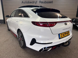 Kia ProCeed – thumbnail 2