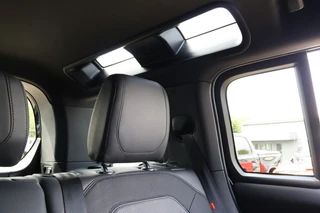 Land Rover Defender – thumbnail 33