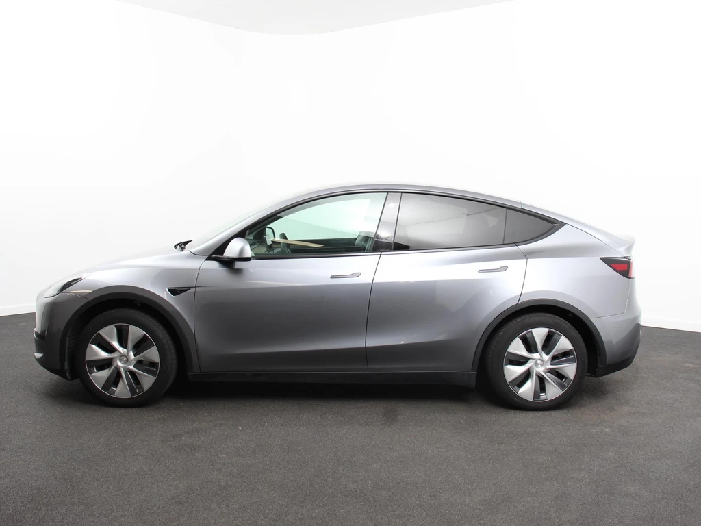 Tesla Model Y – foto 2