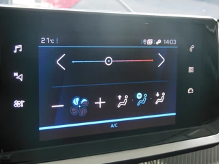 Peugeot 208 – thumbnail 12