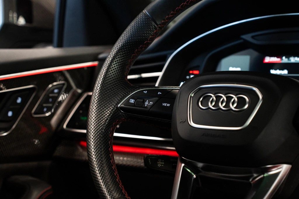 Audi SQ8 – foto 29