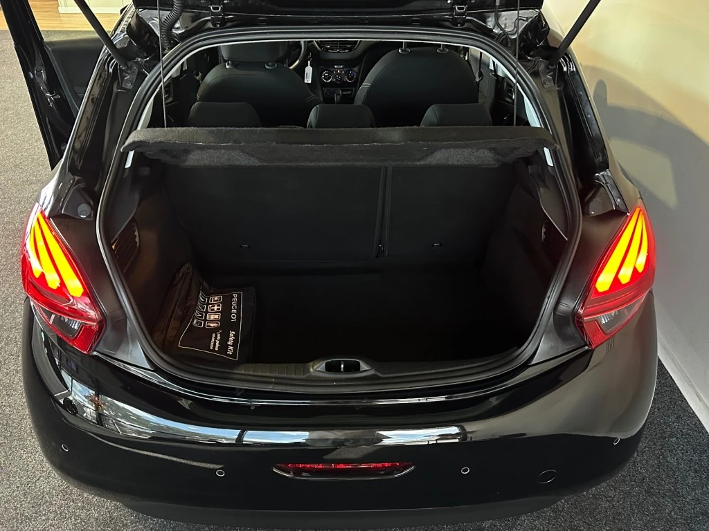 Peugeot 208 – foto 43