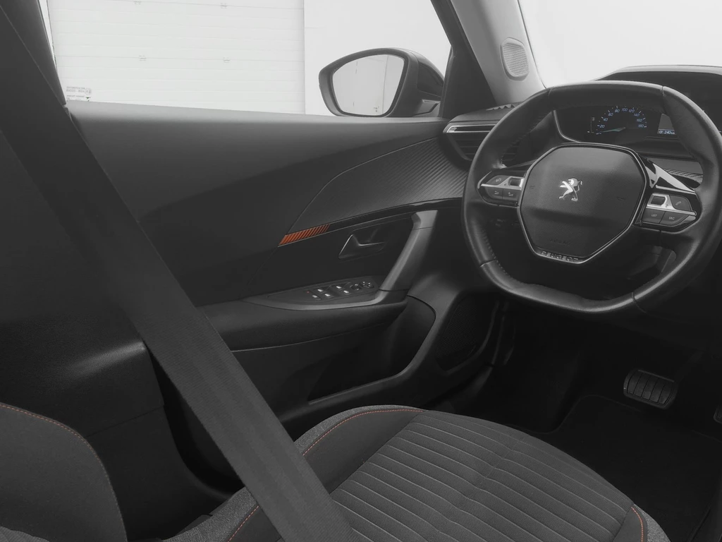 Peugeot e-2008 – foto 27