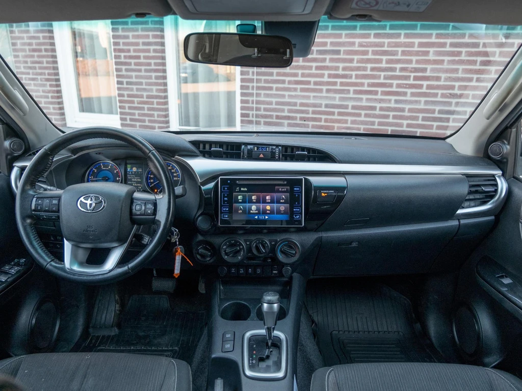 Toyota Hilux – foto 22