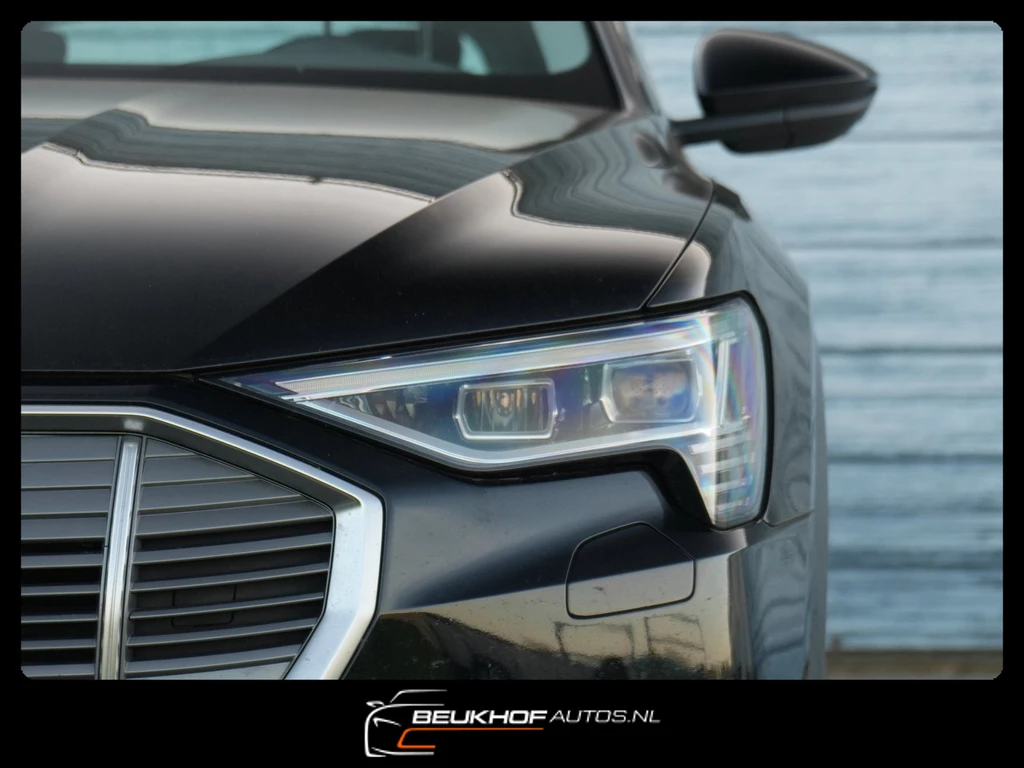 Audi e-tron – foto 12