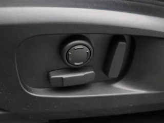 Land Rover Defender – thumbnail 30