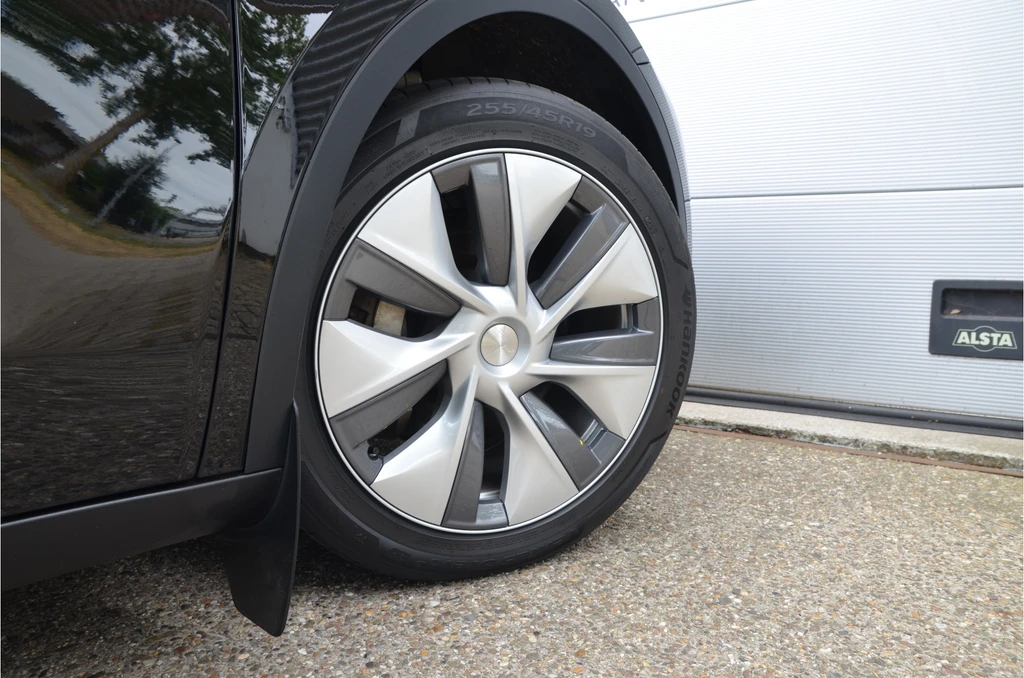Tesla Model Y – foto 10