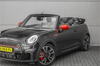 MINI Cooper Cabrio – thumbnail 2