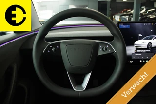 Tesla Model 3 – thumbnail 3