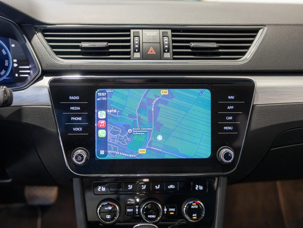 Škoda Superb – foto 31