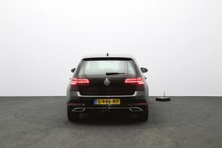 Volkswagen Golf – thumbnail 4