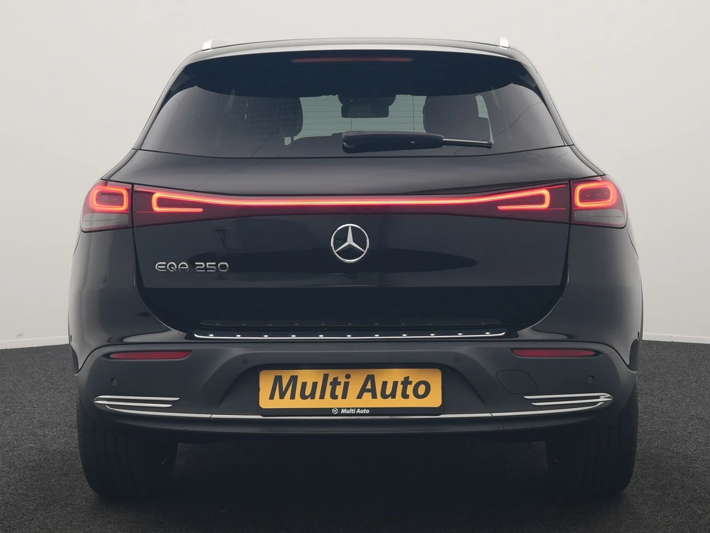 Mercedes-Benz EQA – foto 5